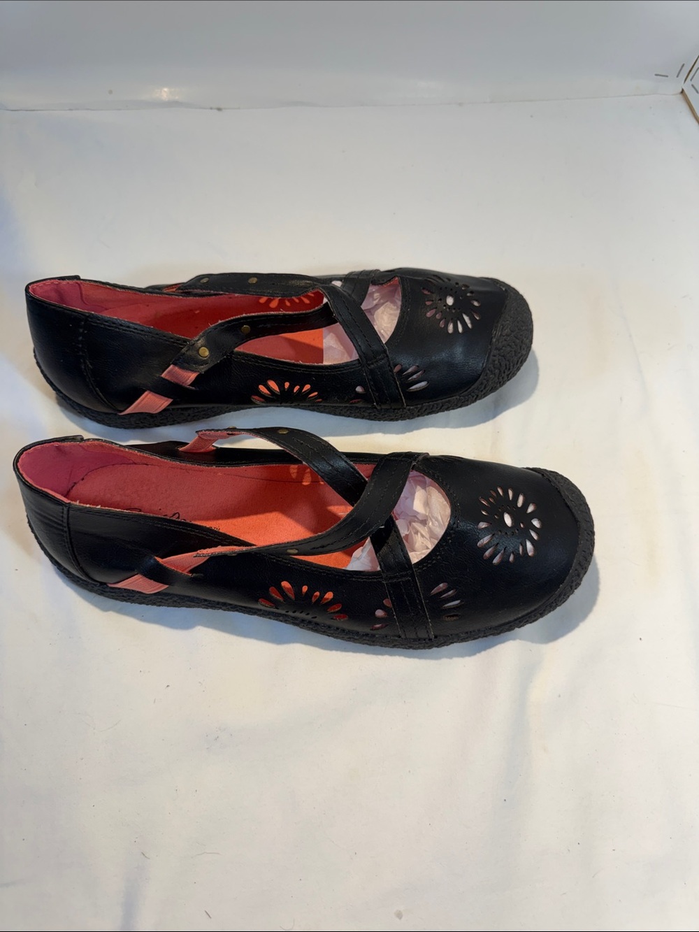 Women's Black Cutout Mary Jane Flats with Lining